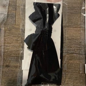 ❌SOLD ON CP❌Solid Black Baby Bling Bow Headband